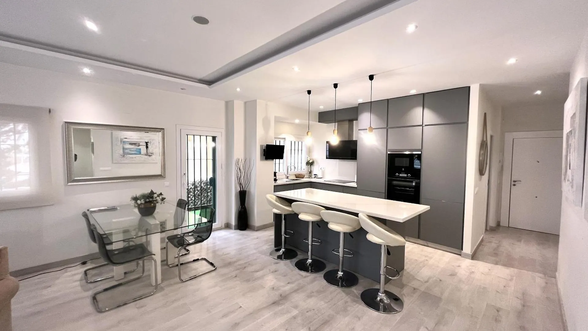 Apartament Ruby Malagueta Malaga